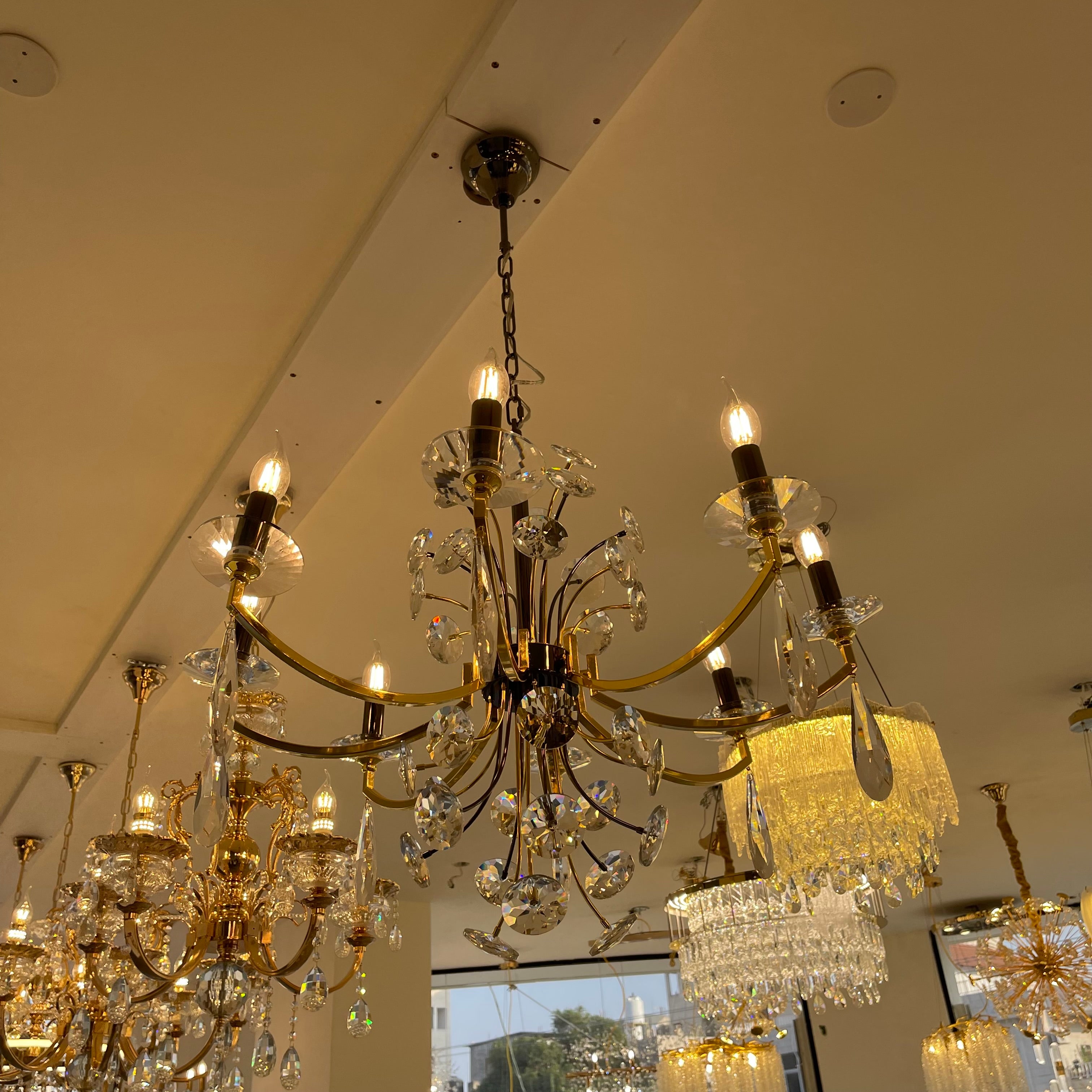 ثرية شمع 8 ذرعان