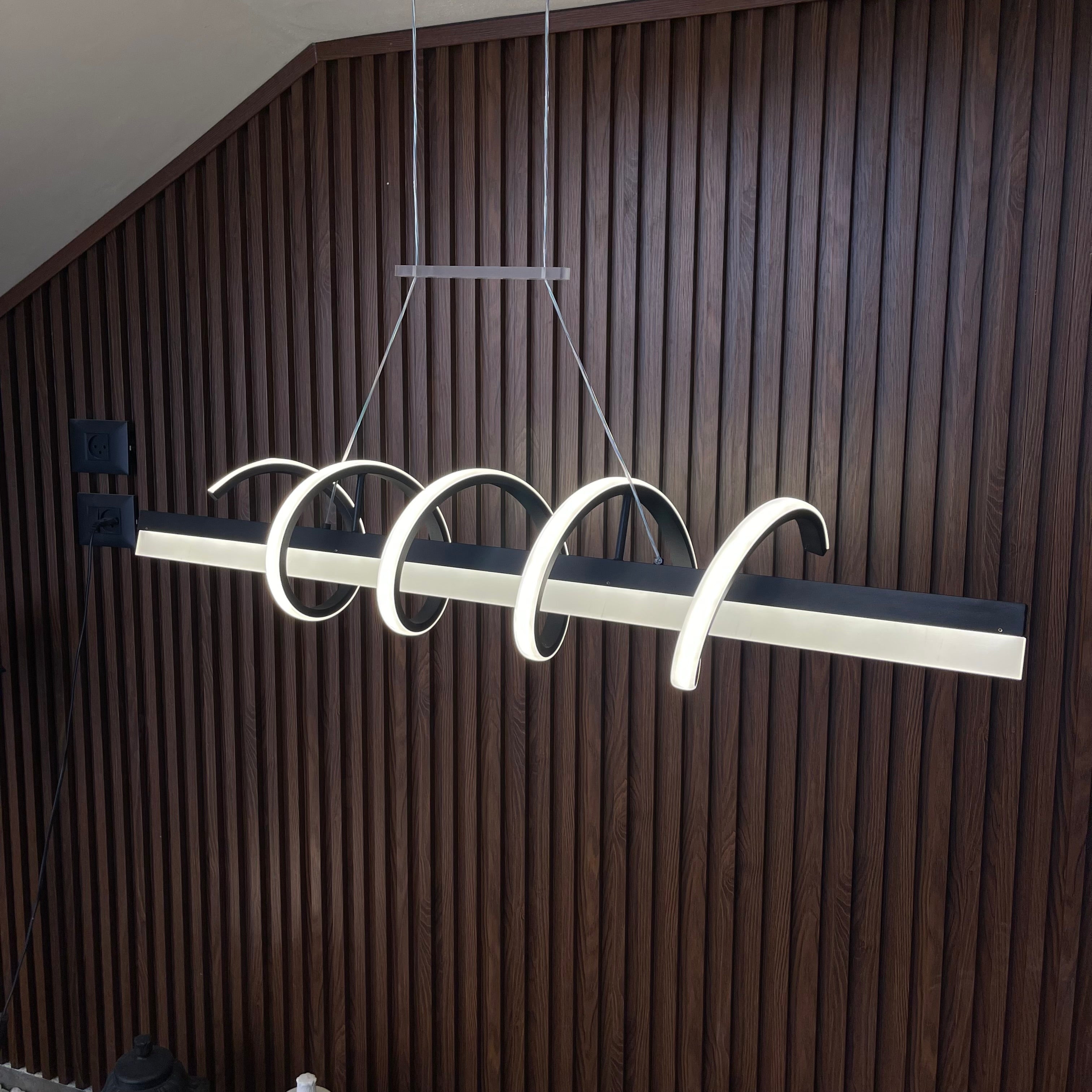 ثريا بار اسود 100سم 3درجات اضاءة