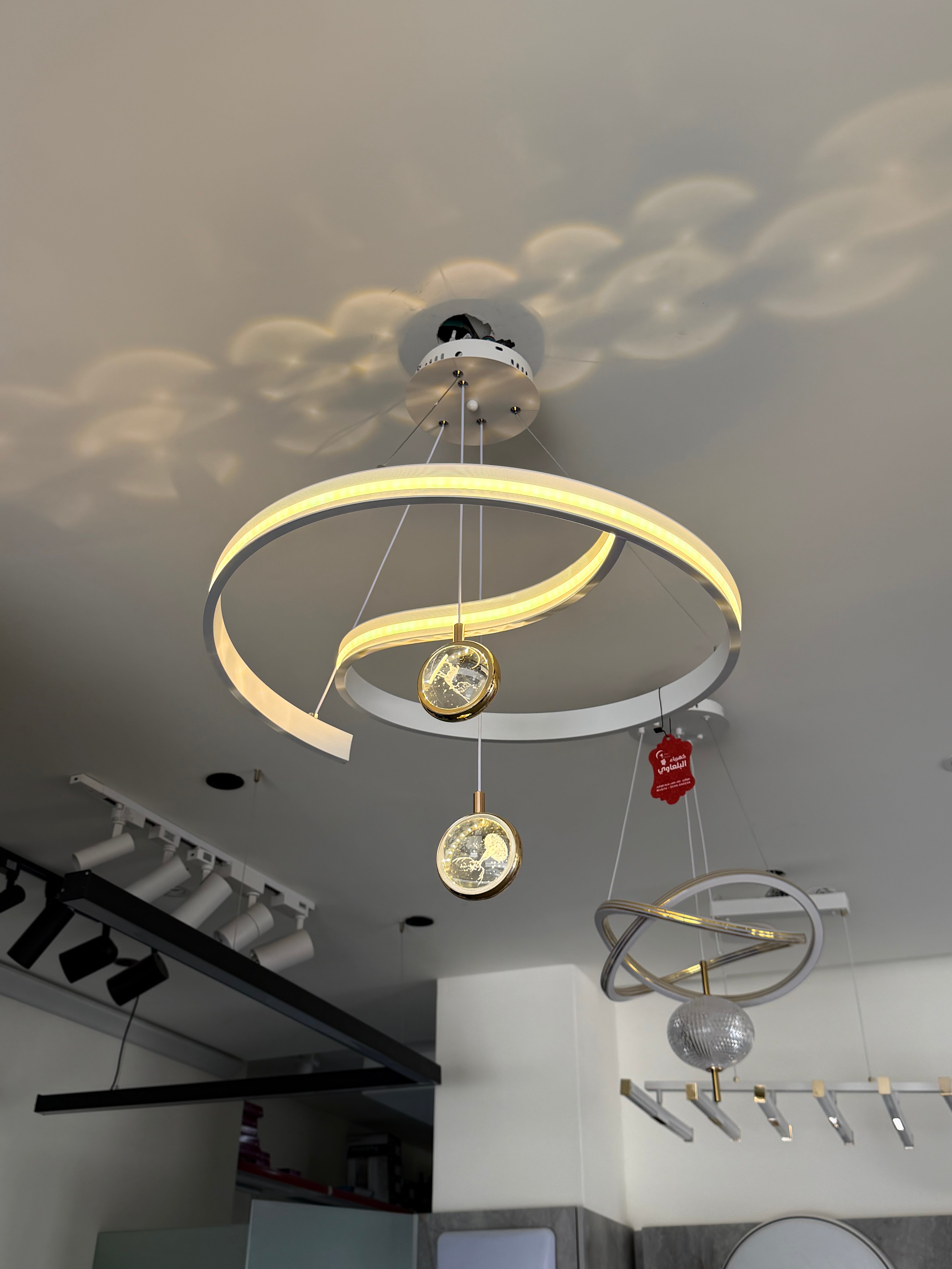 ثريا ليد ابيض 3 درجات اضاءة +ريموت