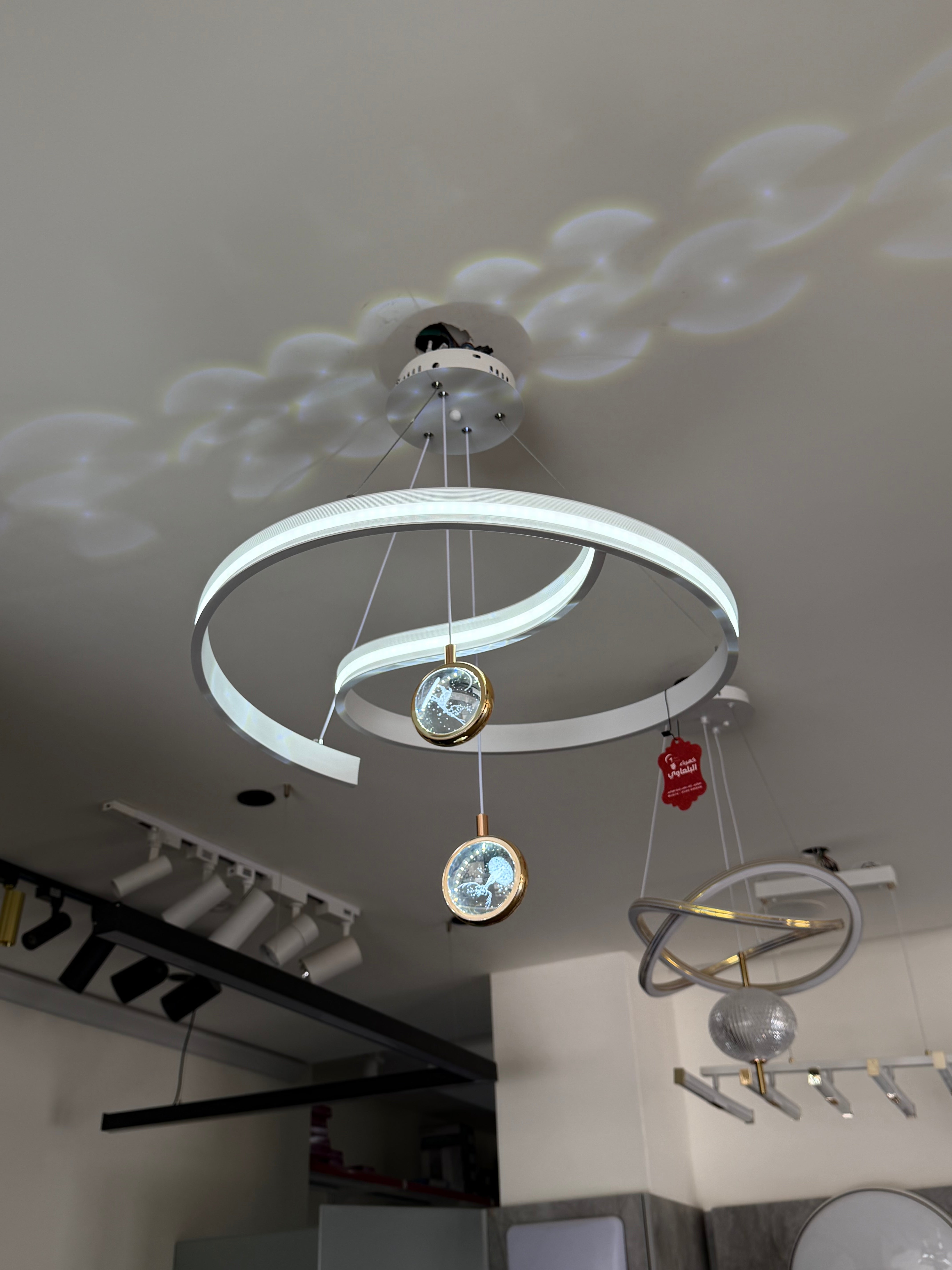 ثريا ليد ابيض 3 درجات اضاءة +ريموت