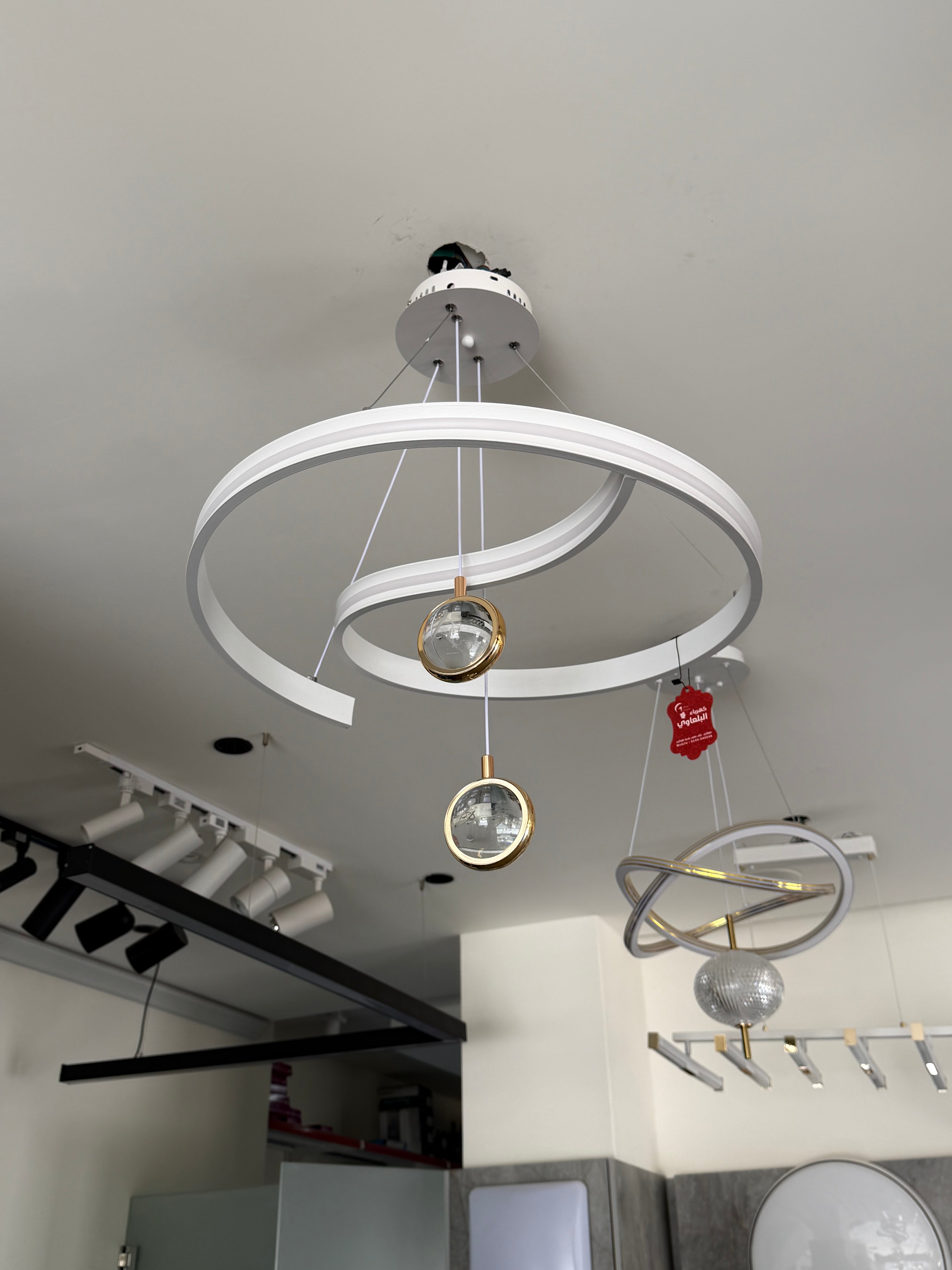 ثريا ليد ابيض 3 درجات اضاءة +ريموت