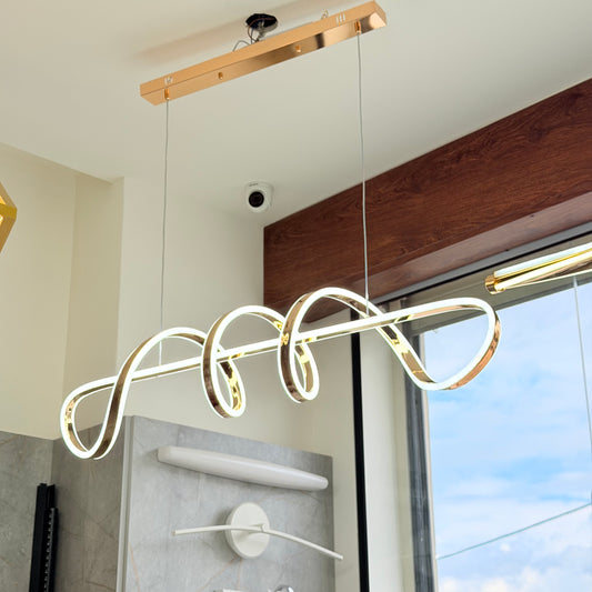 ثريا ليد بار ذهبي