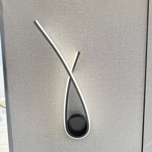 جدارية ليد اسود