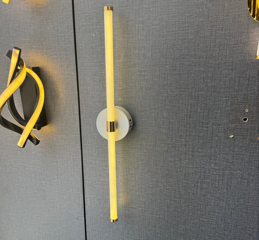 ثريا جدارية ذهبي