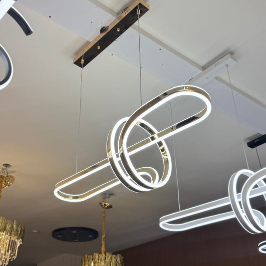 ثريا بار ذهبي