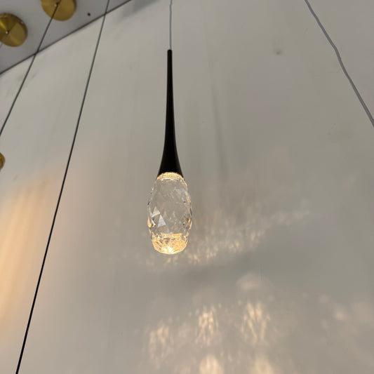 ثريا ليد مفرد اسود