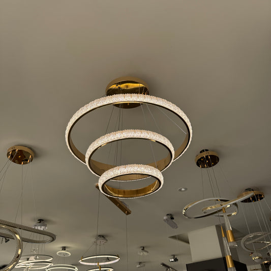 ثريا ليد ذهبي