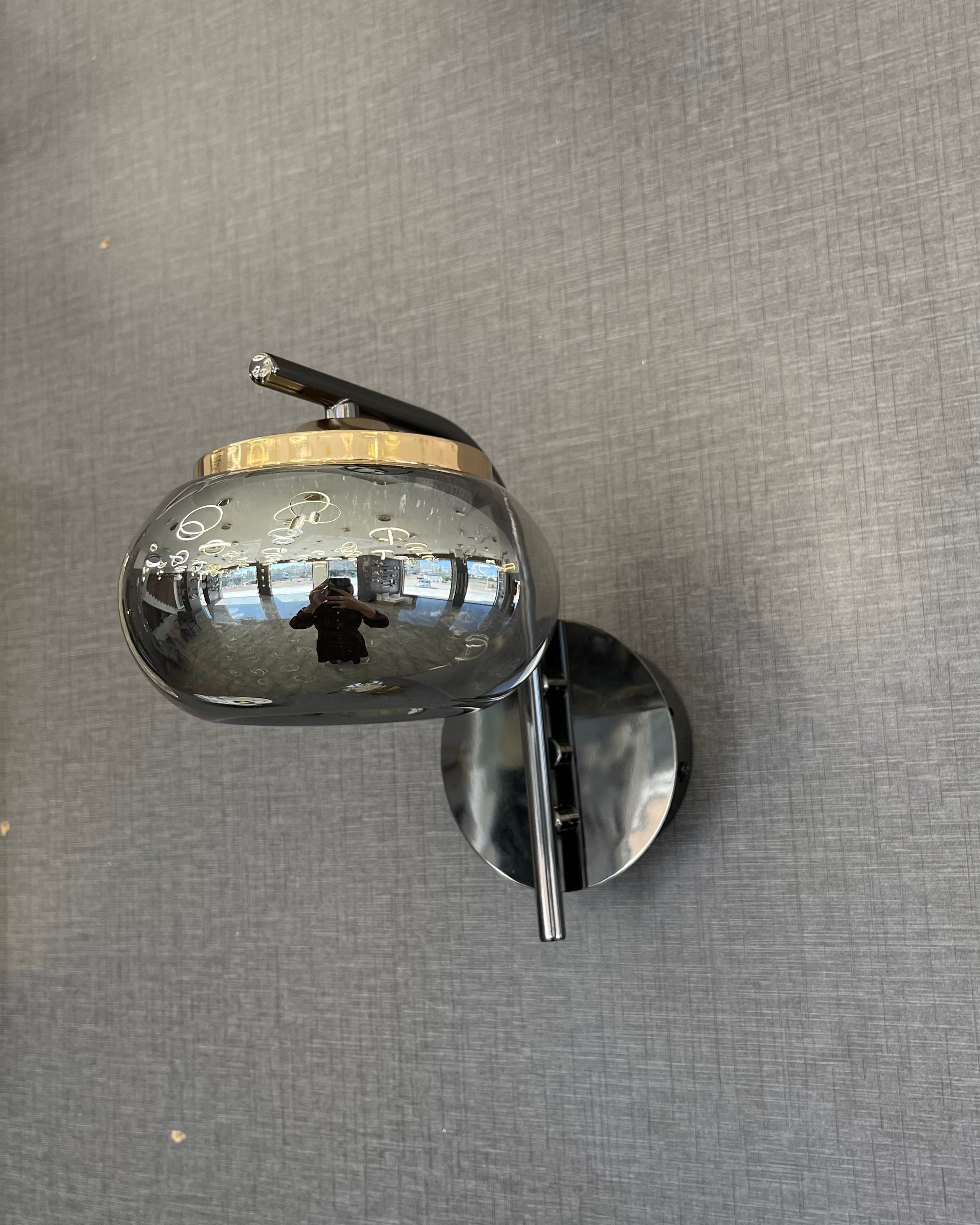 ثريا جدارية ليد اسود