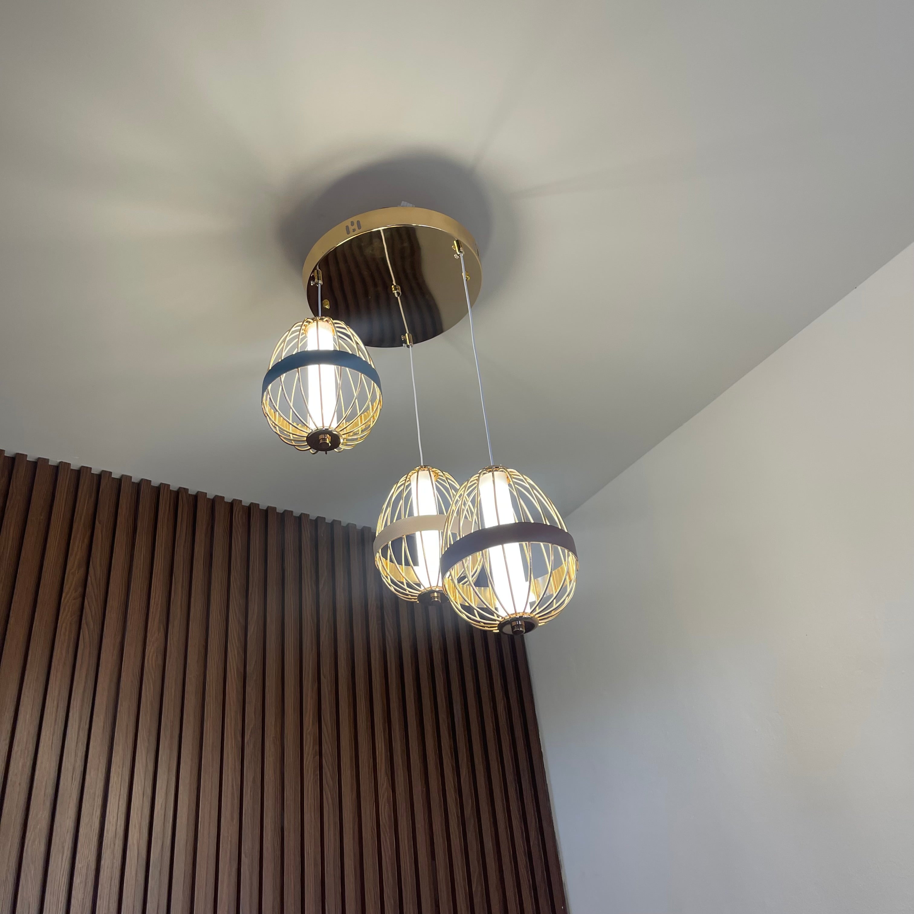 معلقة ثلاثية ليد 3 درجات اضاءة