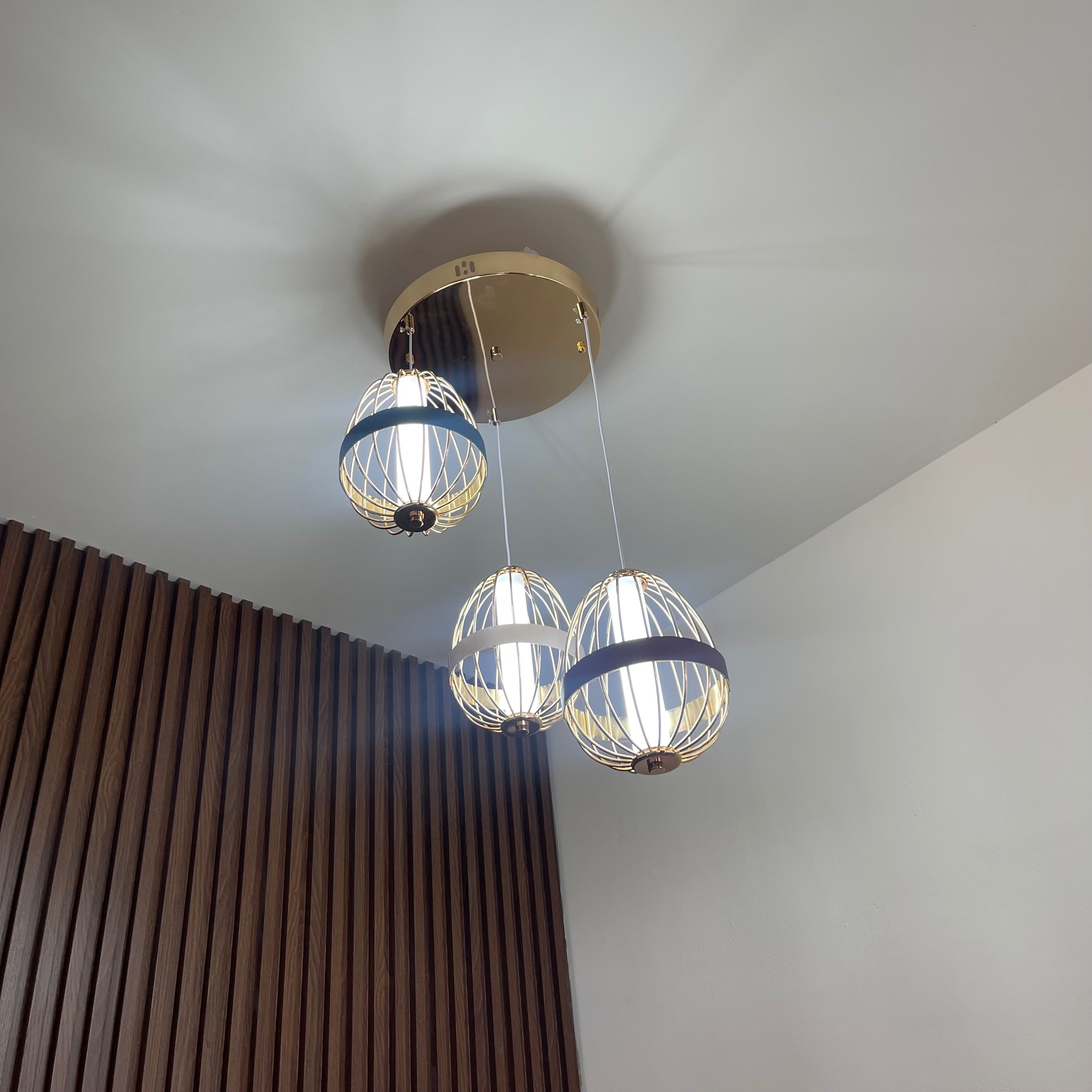 معلقة ثلاثية ليد 3 درجات اضاءة