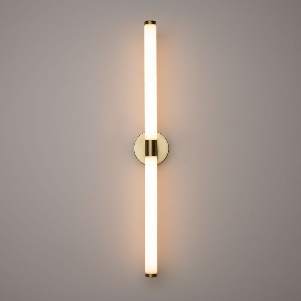 ثرية جنب ذهبي